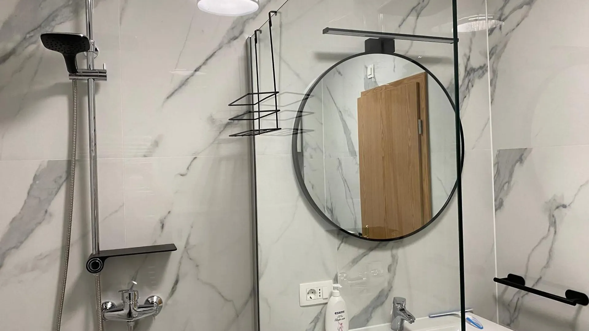 Red Robin Daire Kastav